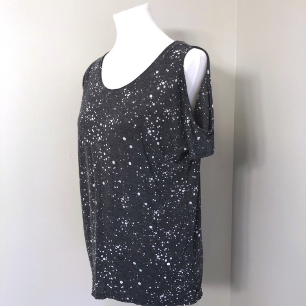 Rock & Republic Gray Cold Shoulder Top